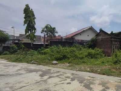 Pekarangan Dekat Jalan Raya Jogja Wates Km 7, SHM