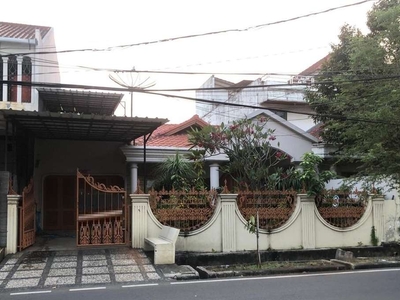 Rumah 1,5 lantai luas 12x25 300m type 3+1 Kalideres Jakarta Barat