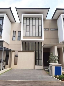 Rumah 2lt luas 7x14 98m2 type 3KT di Cluster Semayang Asya JGC Jakarta