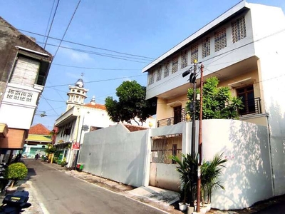 Rumah 3 Lantai dekat Jalan Raya di Serengan Surakarta (IY)