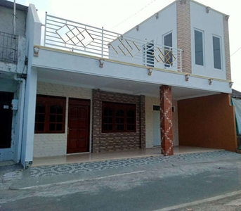 Rumah Baru Bagus di Banjarsari Surakarta (YU-NS)