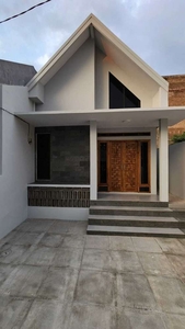 Rumah Bagus Minimalis Di Setraduta Sarijadi Sukasari Bandung Utara SHM