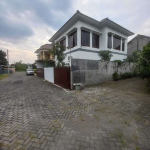 rumah dijual maguwoharjo sleman dekat kampus unriyo