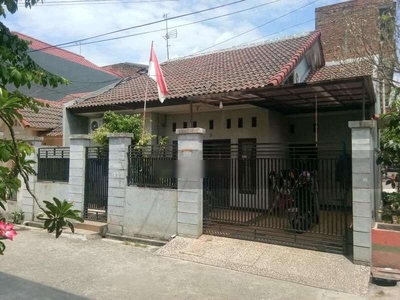 Rumah Hoek Di Jl. Nusantara Raya 1 Bulak Kapal Aren Jaya Bekasi Timur