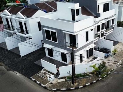 Rumah Mewah Premium di Pisangan Baru Jakarta timur