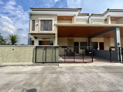 Rumah mewah baru di Jalan Palagan Km 8