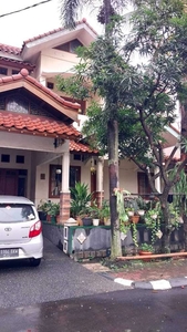 Rumah Secondary Di Pesona Khayangan Margonda