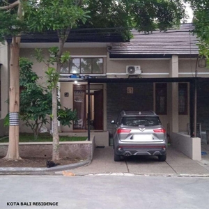Rumah terawat cocok untuk usaha lokasi boulevard Kota Bali padalarang