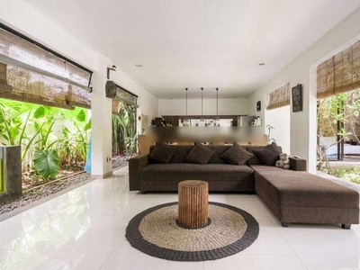 Spacious Villa For 24 Years In Padonan Canggu