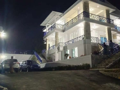 Villa mewah puncak bogor