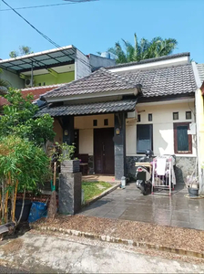 dijual rumah 1.5 lantai siap huni di graha raya