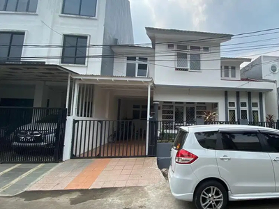 Dijual Rumah di Bintaro Jaya Sektor 9 Siap Huni Lokasi Strategis