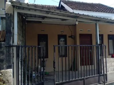 Dijual rumah di dalam area perumahan