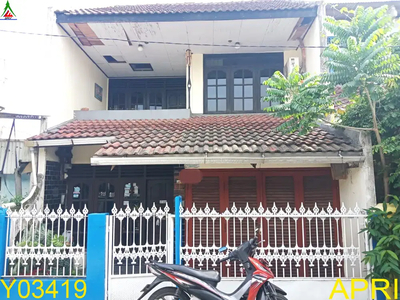 Dijual rumah di Perumnas Karawaci 2 lantai 5 kamar lokasi strategis