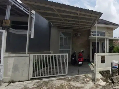 Dijual Rumah Hook, Perumahan SanCefilla Jember