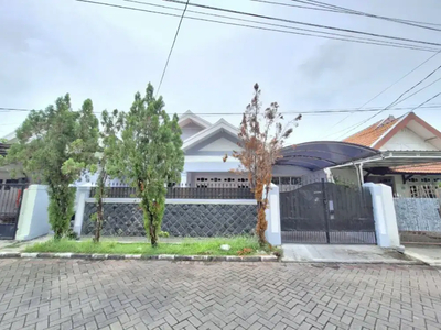 Dijual Rumah Nirwana Eksekutif Lebar 11 mtr Jarang Ada