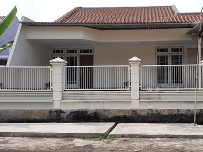 Dijual Rumah SHM di Gayungsari Barat Surabaya