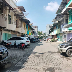 DIJUAL TOWN HOUSE JALAN UMAR KOMPLEK TAMAN MUSTAFA INDAH (Indra)