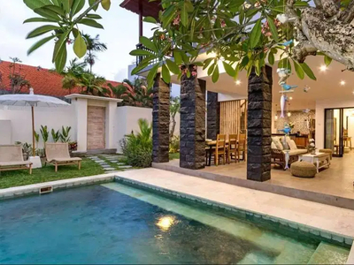 Disewakan Harian Villa 3 Kamar Modern di Seminyak Bali - BVI51031