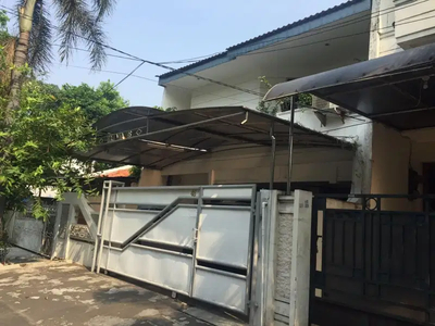 Jual Cepat Rumah 2 lt di di Tanjung Duren Utara,Jakarta Barat