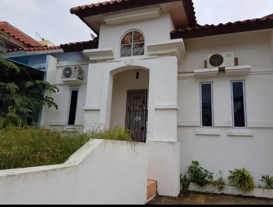 JUAL CEPAT Rumah Beverly Park