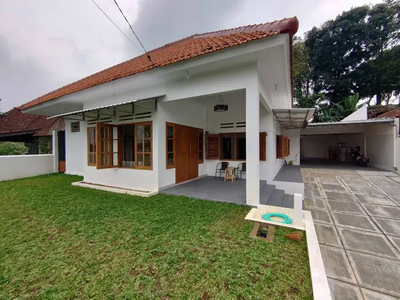 JUAL CEPAT!! RUMAH MEWAH SIAP HUNI LUAS DAN BERKELAS