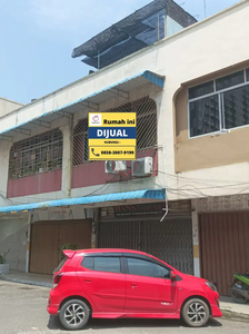 No. 78 - Di jual Ruko unit 3 Lantai di Komplek Sri Jaya Abadi, Batam