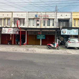 Ruko lelang kosong Surabaya