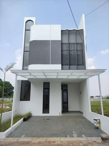 Rumah 2,5 lt smarthome system dengan rooftop yg luas di pondok cabe