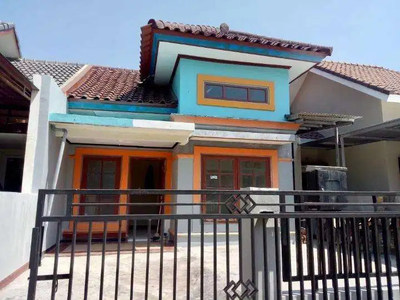 Rumah 3 Kamar Kompleks Bagus Villa Bukit Tidar