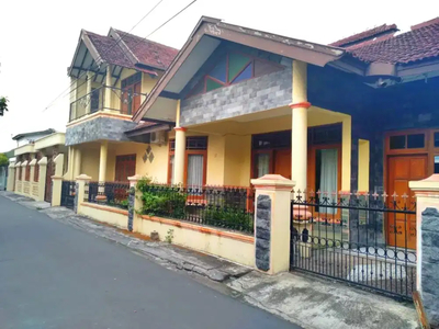 RUMAH BAGUS SEMI FURNISH DEKAT PINTU TOL KLODRAN