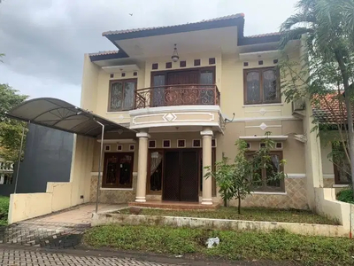 Rumah Citraland Villa Taman Telaga 3,5M Nego Kamar 4+1