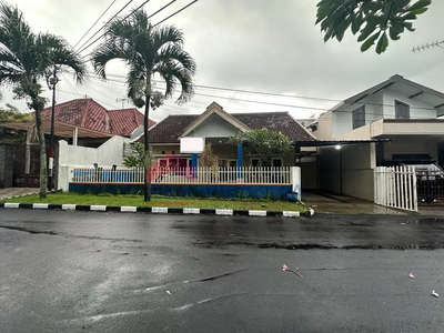 Rumah dengan tanah luas di daerah Langsep lokasi tenang dekat Kawi