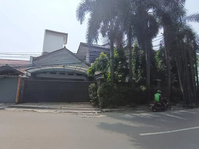 Rumah di Jalan Sepat Raya Kebagusan Jakarta Selatan