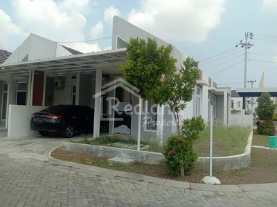Rumah di Perum Mutiara Arteri , Semarang ( Si Me 5913 )