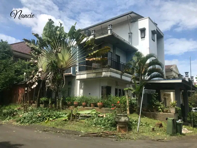 Rumah di Taman Giri Loka BSD