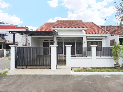Rumah Hook di Bukit Cimanggu Villa Bogor Harga Nego Siap KPR J-15043