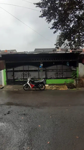 Rumah jalan 2 mobil di komplek PTB duren sawit