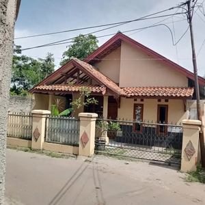 Rumah kampung depan jalan deket kampus untirta