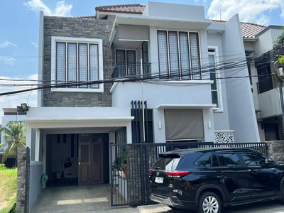 Rumah mewah full furnish lokasi pesona khayangan Depok