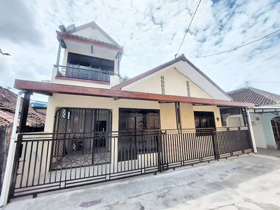 Rumah Tengah Kota dekat Sekolah Favorit di Banjarsari Surakarta (AS)