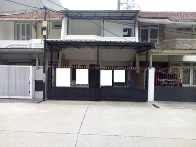 SS897- Dijual Cepat !! Rumah Siap Huni Jalan 3 Mobil di Pelepah , NEGO