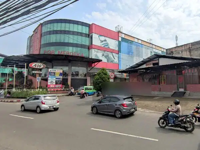 Tanah dan Bangunan di Pusat Grosir Bogor dekat Bank Bca dan Resto A&W