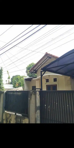 Di jual rumah seken Cipete jakarta selatan