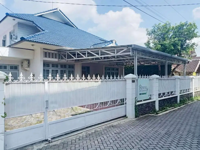 DIJUAL CEPAT Rumah Besar Berlahan Luas Dekat Jl.Kaliurang - Sleman