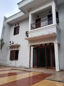 Dijual Rumah Bagus 2 Lantai Luas 293m di Pondok Kelapa