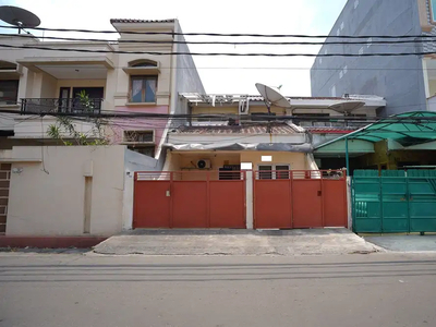 Dijual Rumah Bagus Siap Huni Bisa KPR Strategis di Kebon Jeruk Jakbar