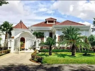 Dijual Rumah Mewah Araya PBI Malang, Luas tanah 561