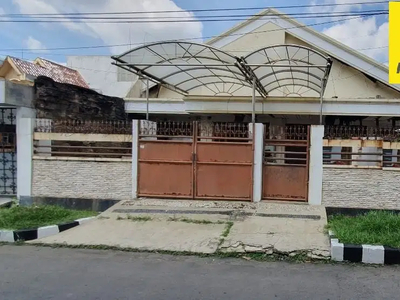 Dijual Rumah SHM di Jl Sukomanunggal Jaya Surabaya