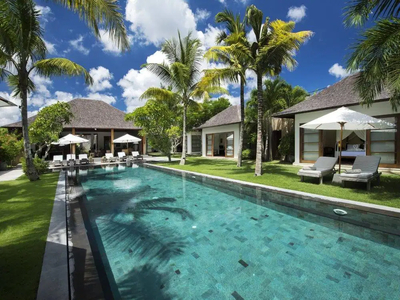 Disewakan Harian Villa Mewah 7 Kamar Tidur di Seminyak Bali - BVI10053